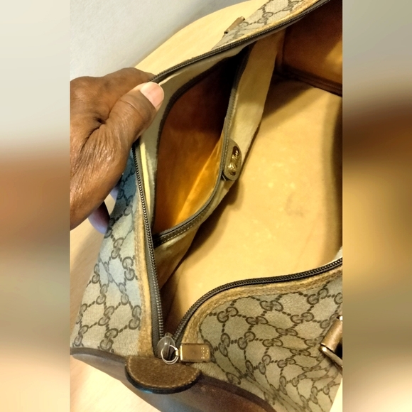 GucciVintage LEATHER HANDBAG - Picture 15 of 16